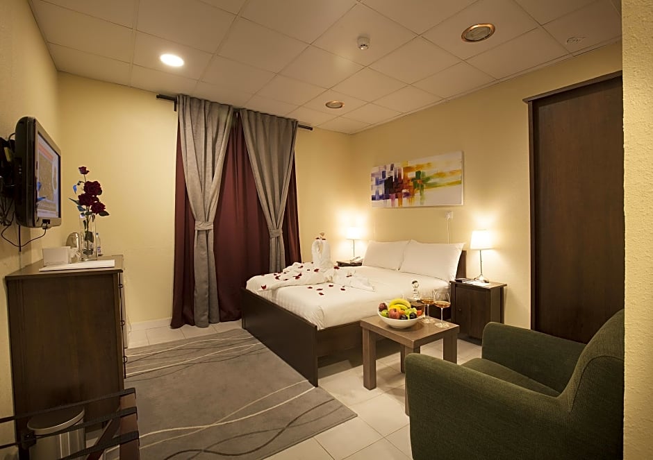 Palms Lily Hotel Suites