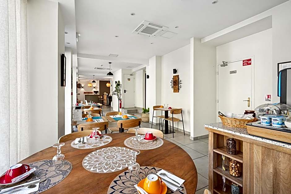 Hôtel Le National Clichy Paris