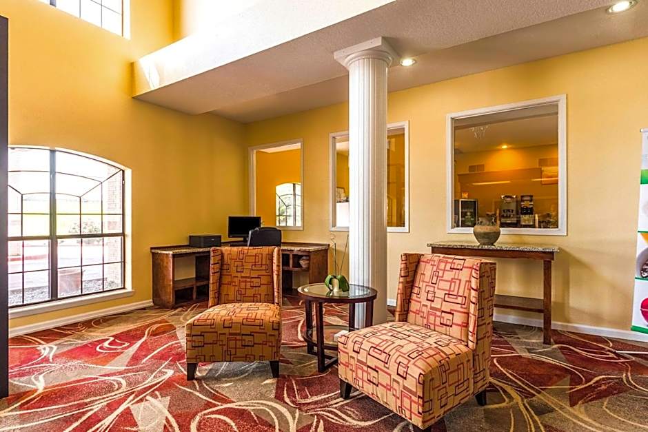 Quality Inn University Near Downtown