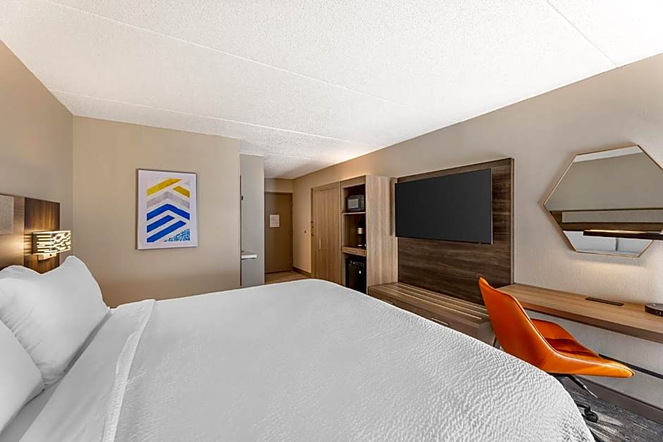 Holiday Inn Express Crestwood By IHG