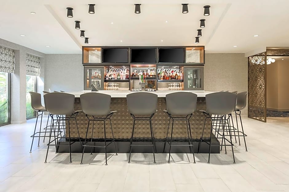 DoubleTree by Hilton Austin-University Area