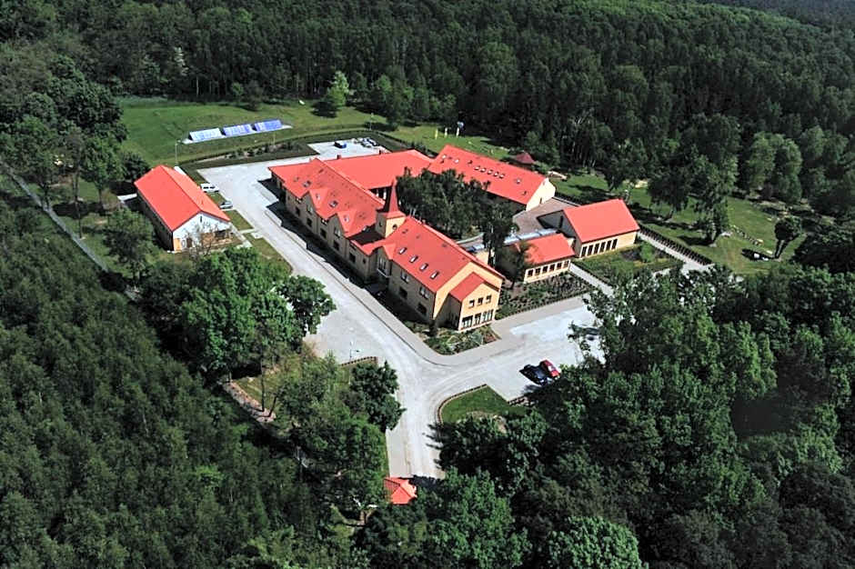 Uroczysko Porszewice - Ośrodek Rekolekcyjno-Konferencyjny koło Łodzi