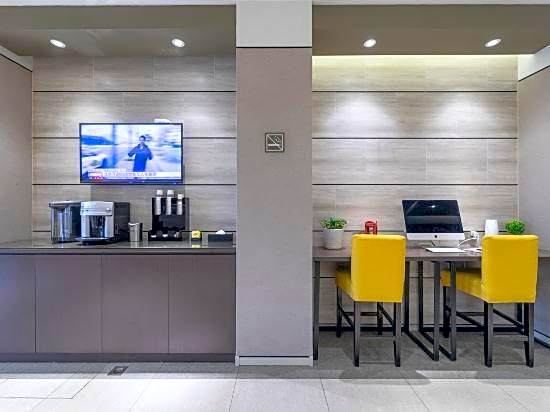 Home Inn Plus (Ningbo Old Bund Tianyi Square)