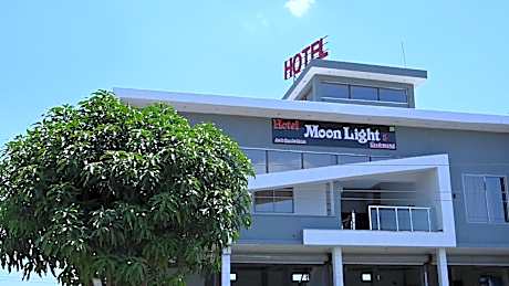Hotel Moonlight & Restaurant
