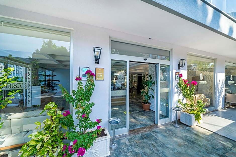 Mogons Exclusive Hotel