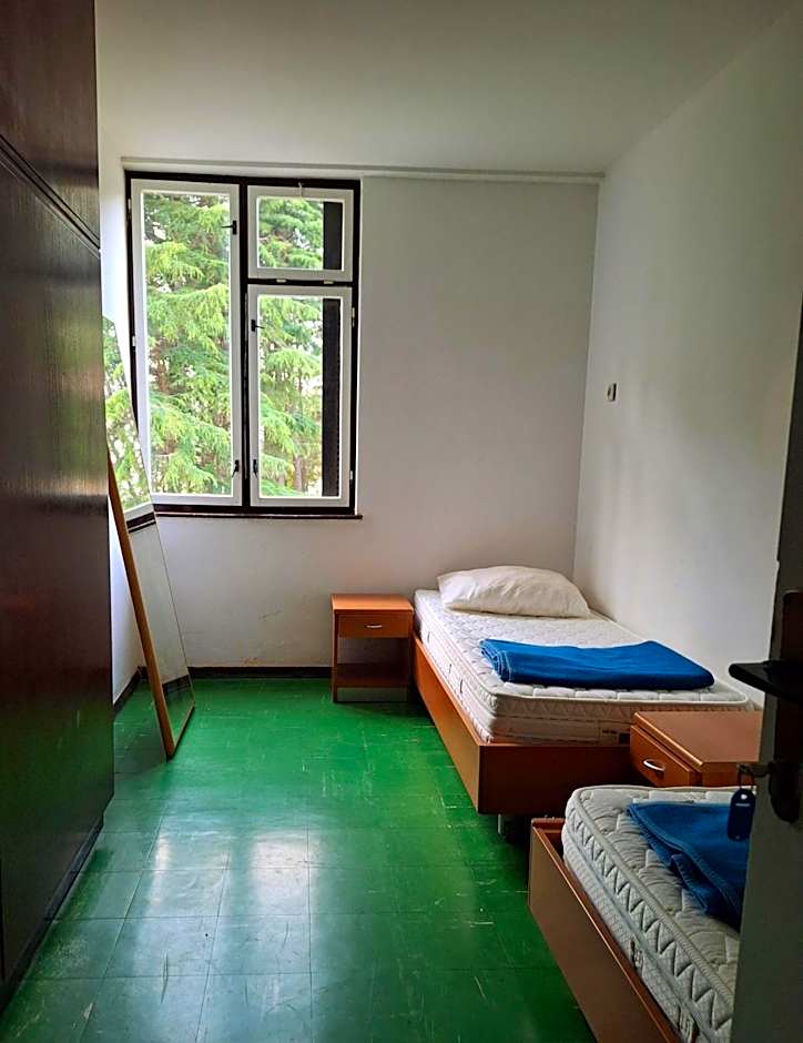 Youth Hostel Pinesta