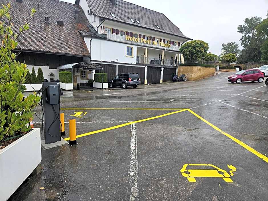 Apart-Hotel Pont-de-Thielle