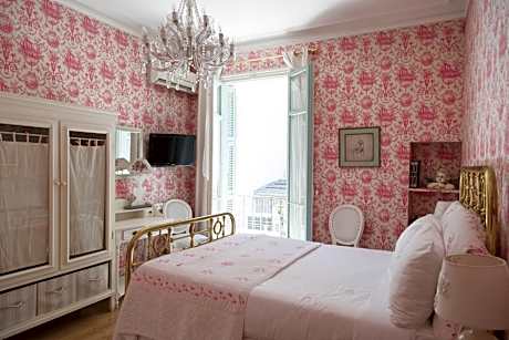 Superior Room (1-4 people)