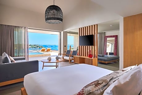 Ruby Executive Suite with Outdoor Heated Plunge Pool & Hydromassage - Sea View