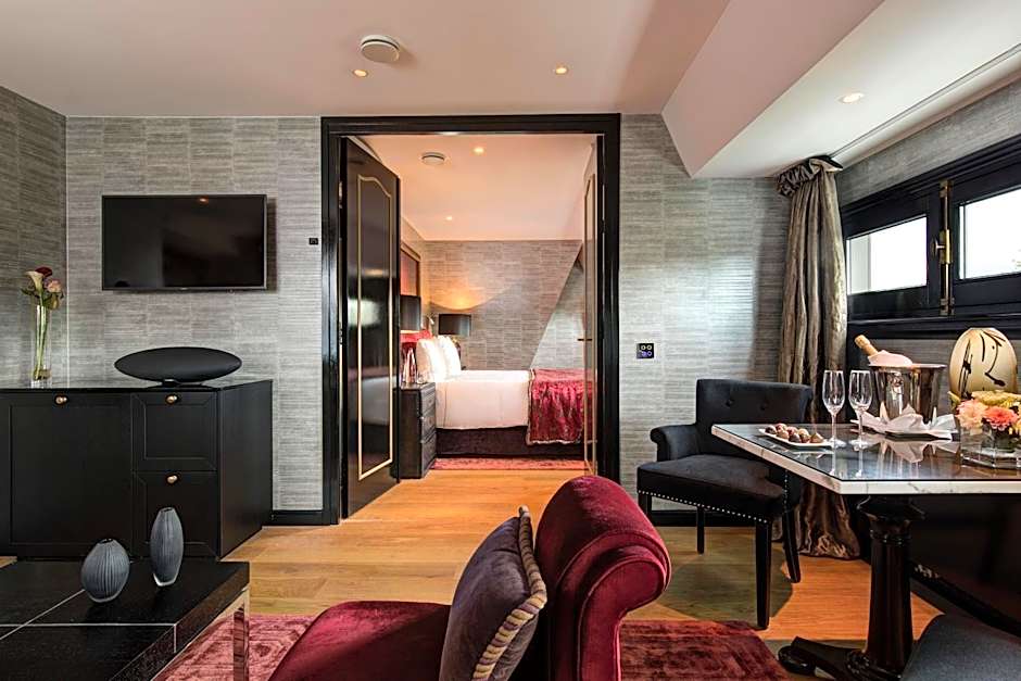 The Pavilions Amsterdam, The Toren