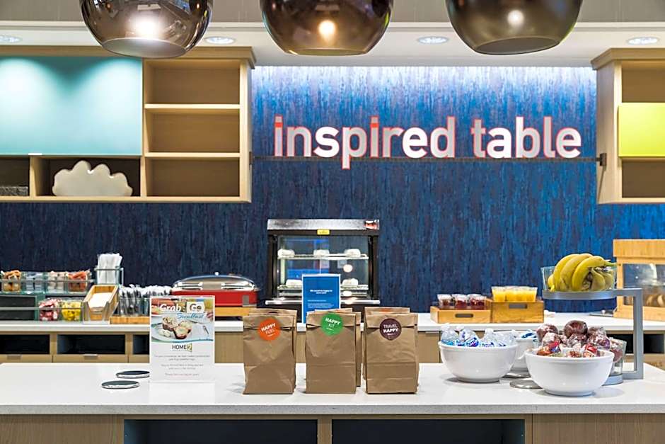 Home2 Suites by Hilton Cape Canaveral Cruise Port, FL