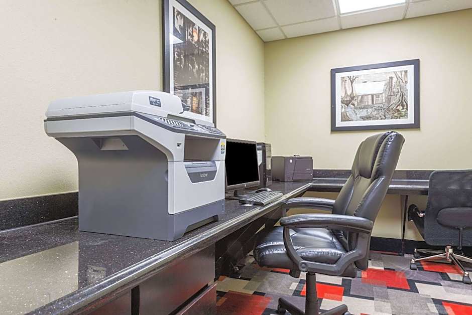 Wingate By Wyndham Lake Charles Casino Area