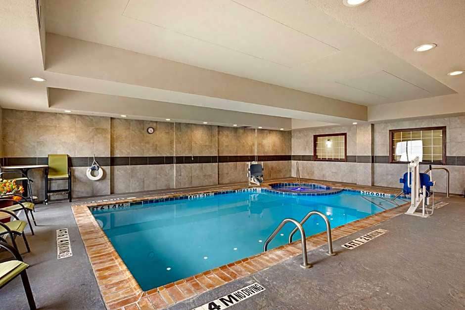 Best Western Plus Pratt
