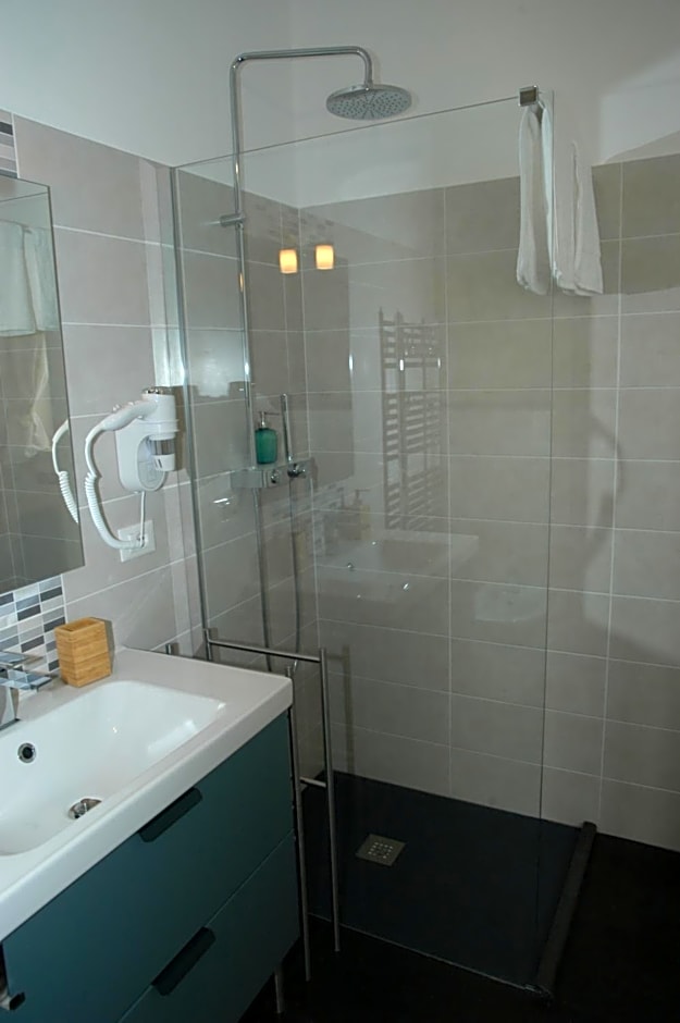 Castello D'Alcontres Guest House 3 stelle