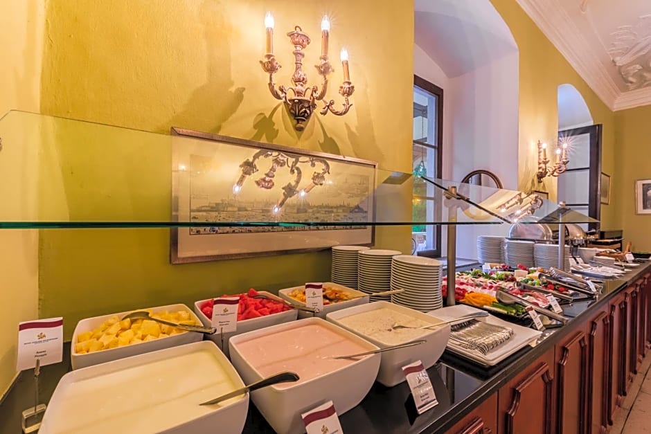 Hotel Schloss Weikersdorf