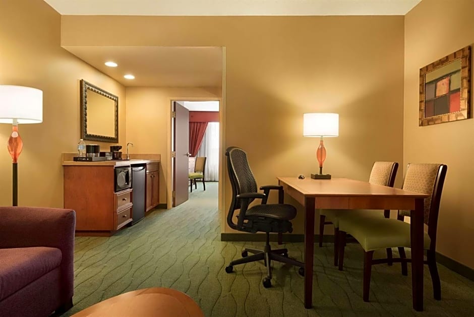 Embassy Suites East Peoria Hotel and Riverfront Conference Center