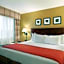 Country Inn & Suites by Radisson, Cedar Rapids Airport, IA