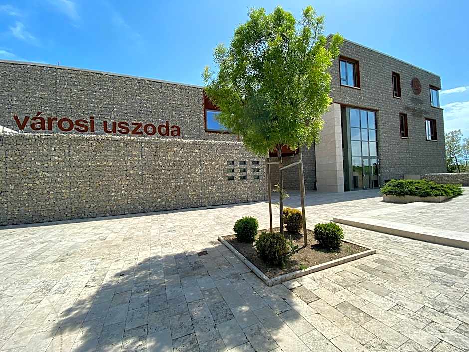 Akademia Hotel**** Balatonfured