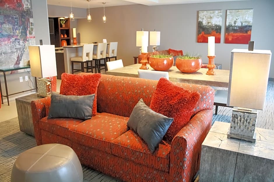 Holiday Inn Hotel & Suites Davenport, an IHG Hotel