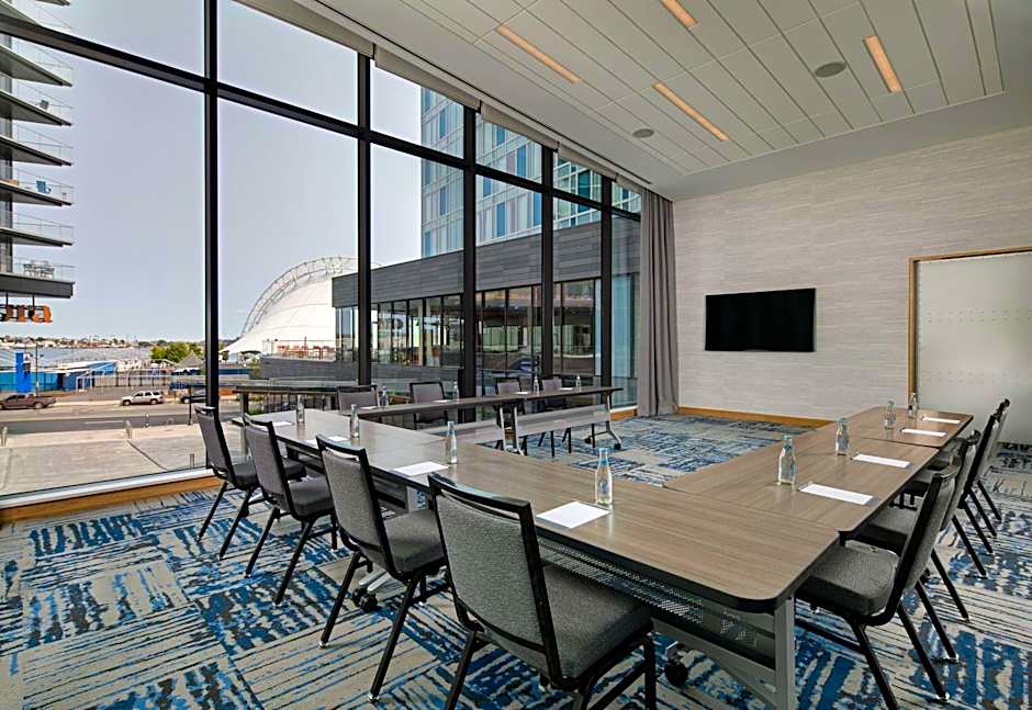 Hyatt Place Boston/Seaport District
