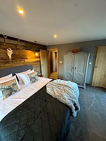 Superior Apartment with Balcony