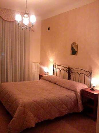 Double or Twin Room with Sea View