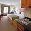 Holiday Inn Express Hotel And Suites Ada