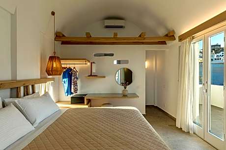 Alafropetra Luxury Suites