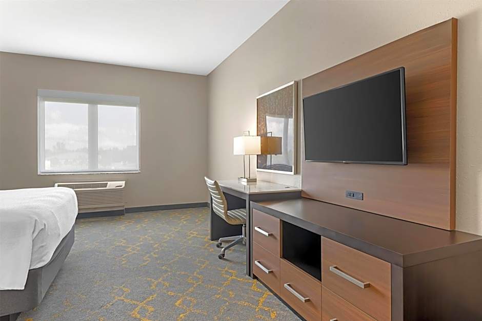 Best Western Plus Isanti