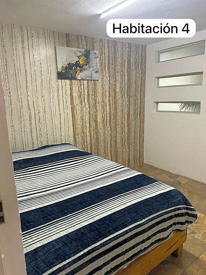 Casa Vázquez , "Como en casa" , hospédate con nosotros y recibirás una atención personalizada, servicio y confort nos distingue.