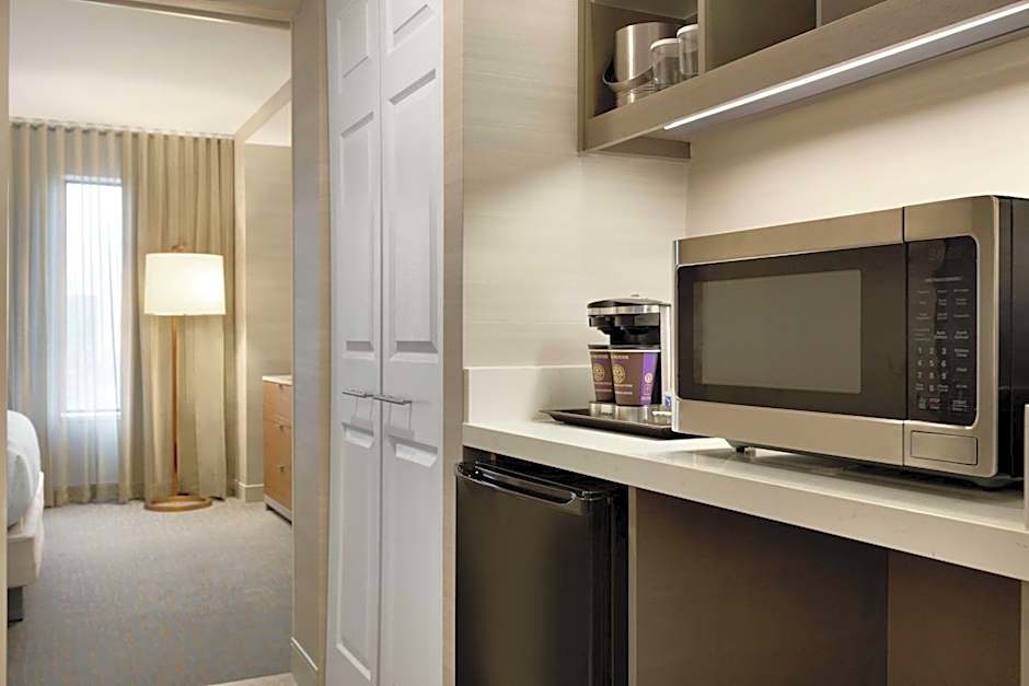 DoubleTree Suites By Hilton Boston - Cambridge