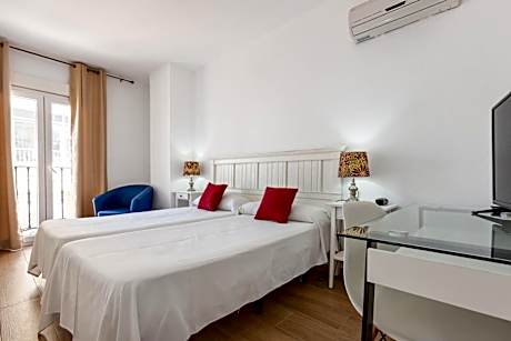 Double or Twin Room with City View