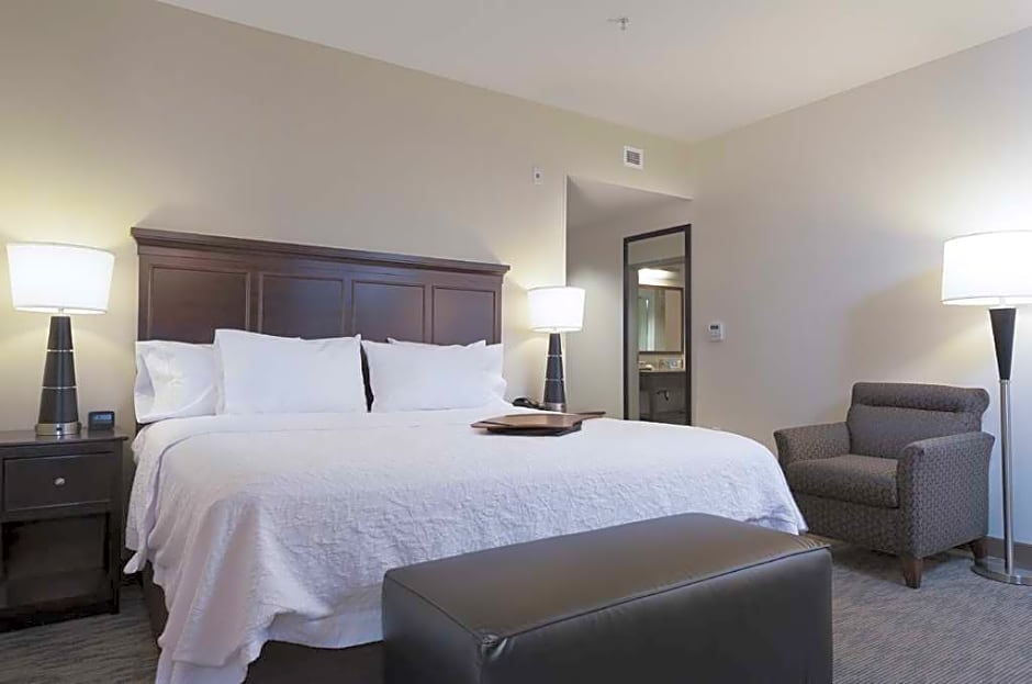 Hampton Inn & Suites by Hilton Airdrie