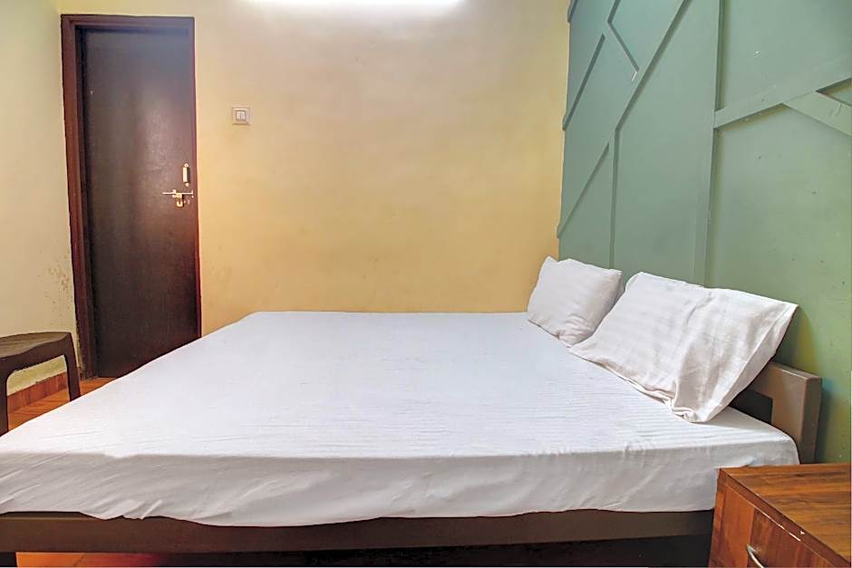 OYO 807110 Hotel  Sai Shabri