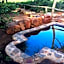 Caracal Lodge