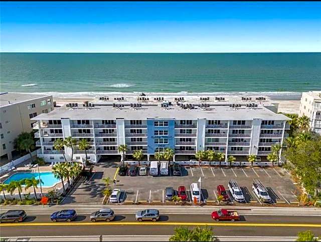 Indian Shores Condo at Holiday Villas II