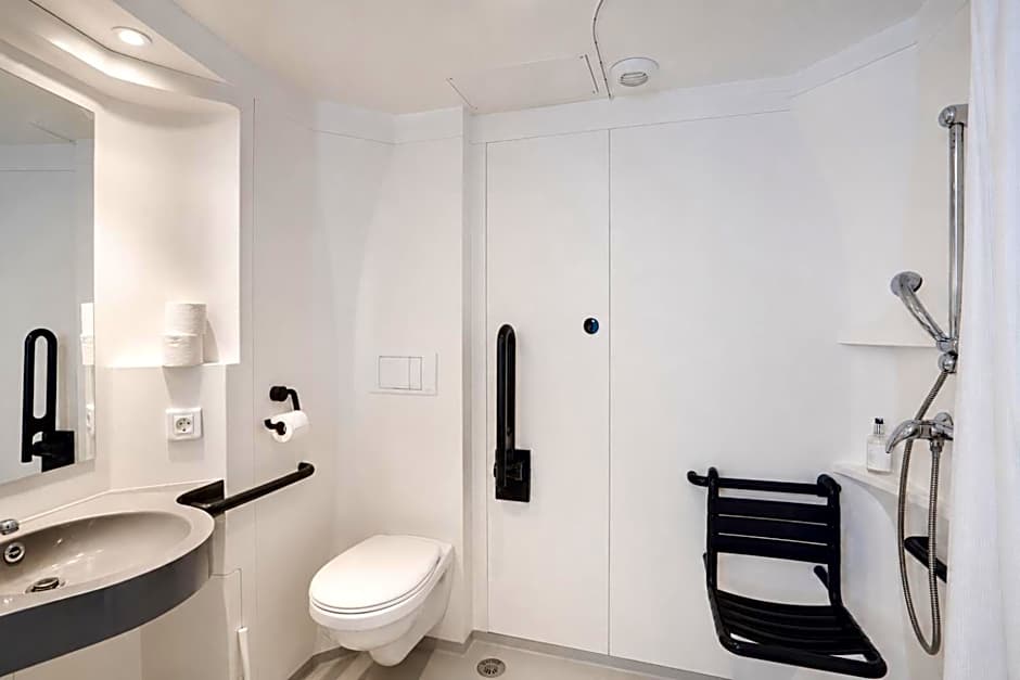 First Inn Hotel Paris Sud Les Ulis