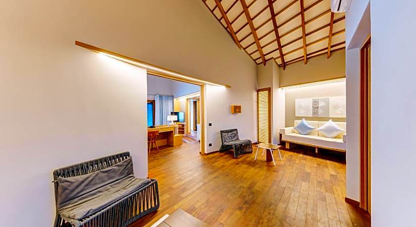 Cinnamon Velifushi Maldives