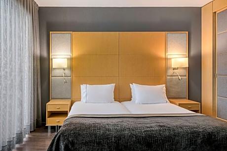 Junior Double Room, 1 Bedroom (View) (2 Twin Beds)