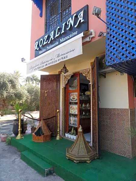 Manis Apartment Set in a Hotel Area