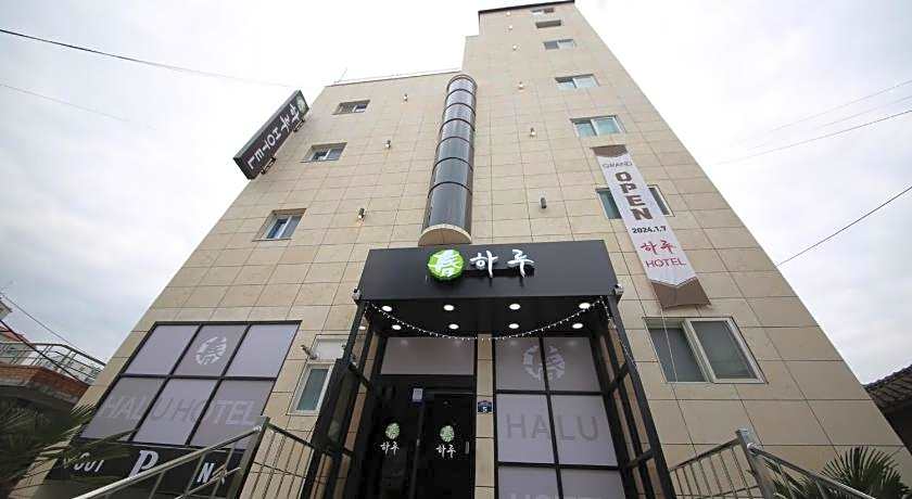 HARU HOTEL