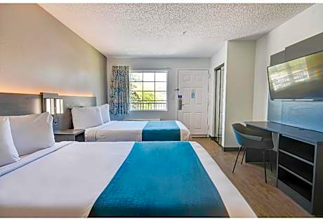 2 Full Beds | Smoking
