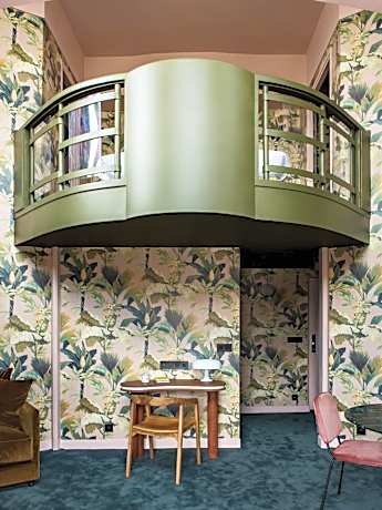 Large Suite with King Bed and Sofa Bed