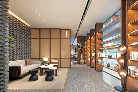 Atour Hotel Fuzhou Hualin Road Doumen Metro Station