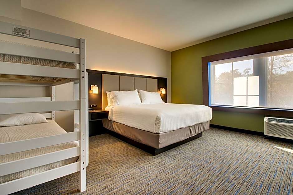 Holiday Inn Express & Suites Charleston NE Mt Pleasant US17 By IHG