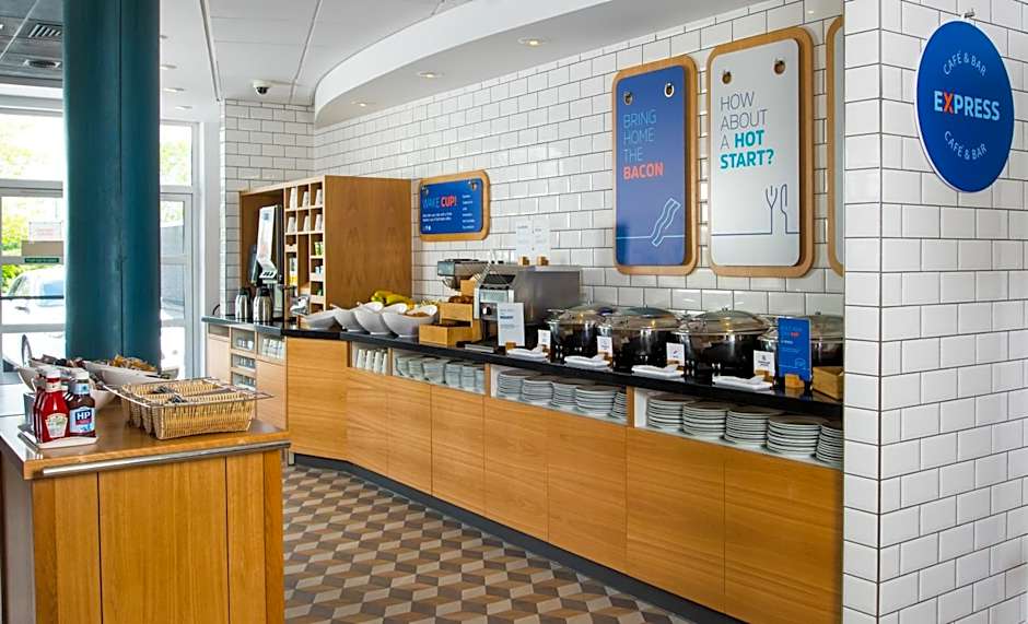 Holiday Inn Express Burton on Trent By IHG