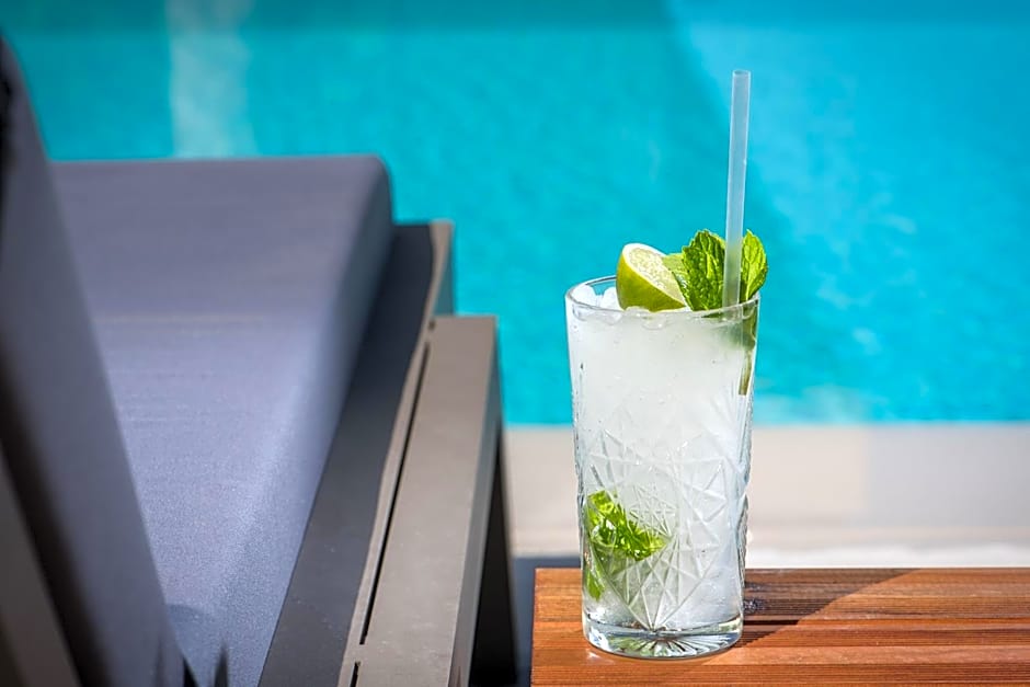 Riviera Boutique Hotel