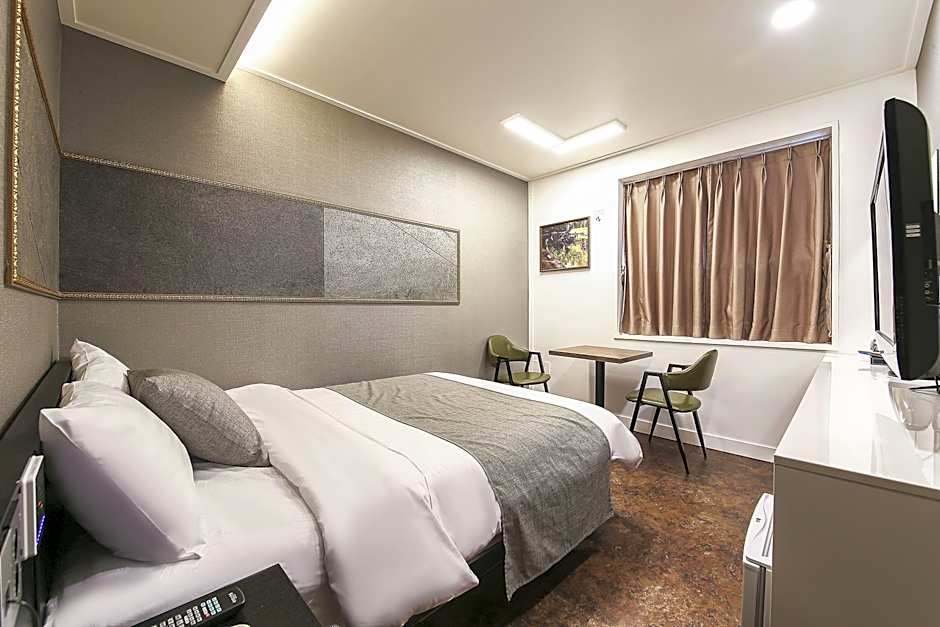 Major Hotel 2