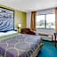 Super 8 by Wyndham Oelwein