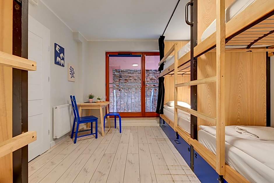 WaterLane Island Hostel&Apartments